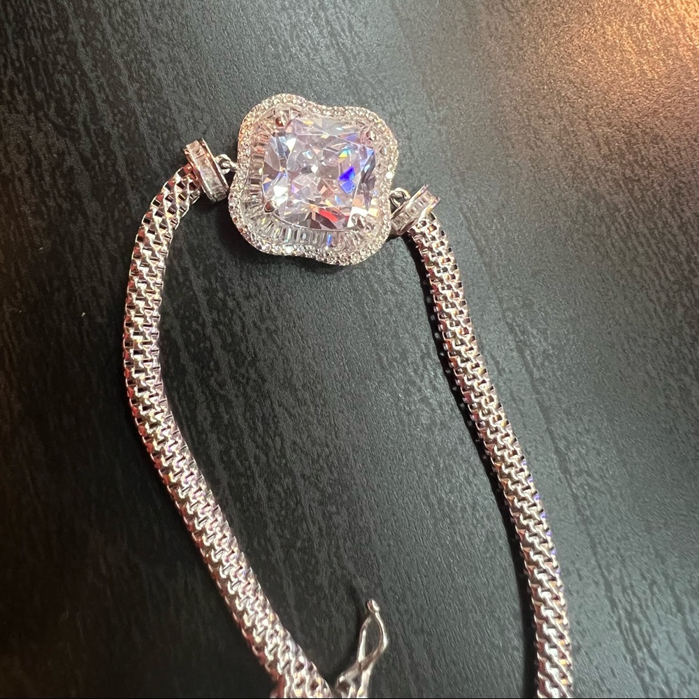 Stone mesh bracelet tiara